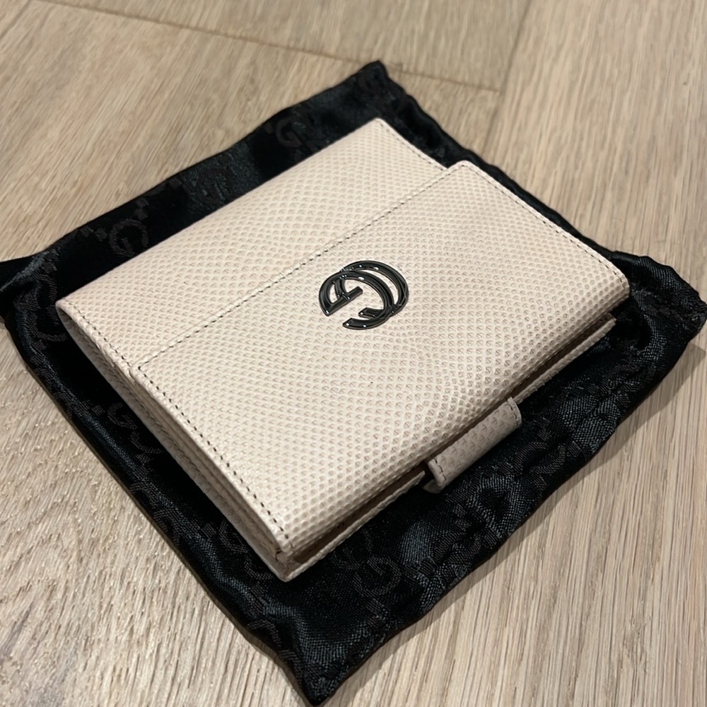 Gucci wallet in beige leather - Picture 4 of 12